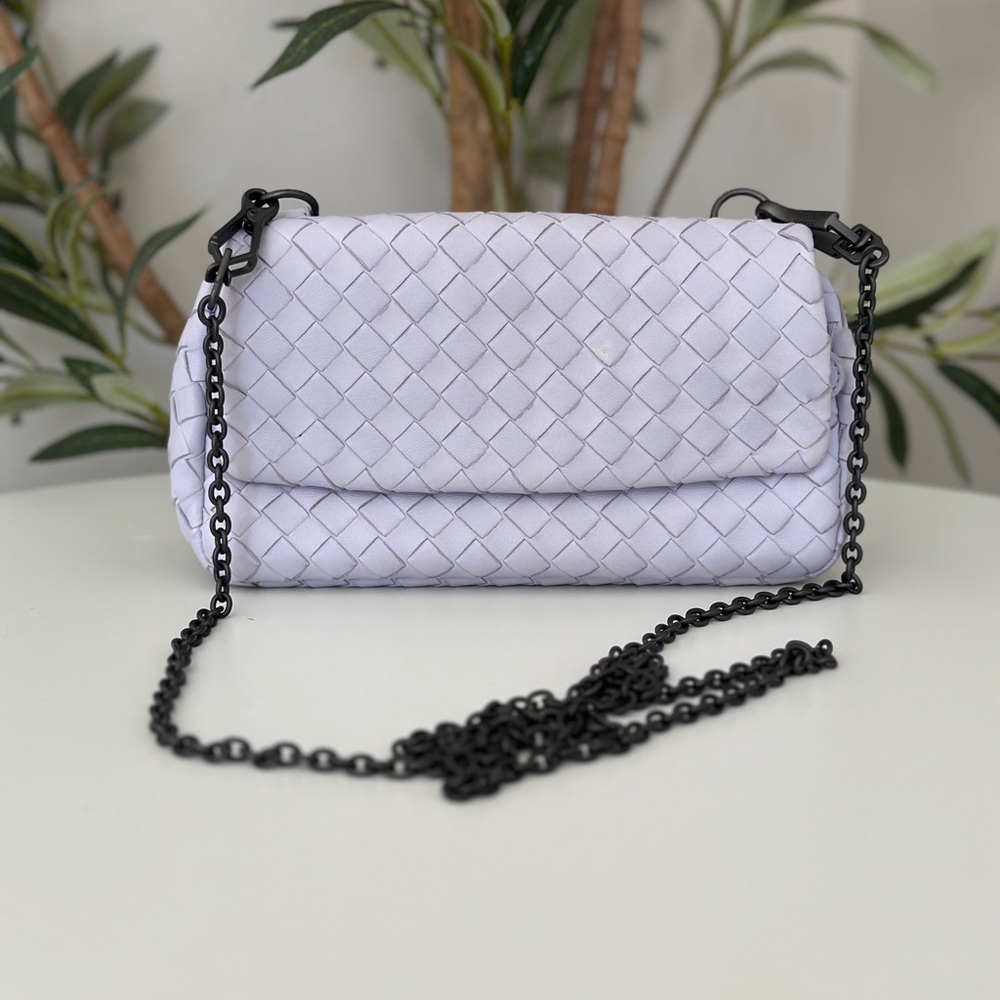 Authentic BV Nappa Intrecciato Small Chain Crossbody - Picture 4 of 13